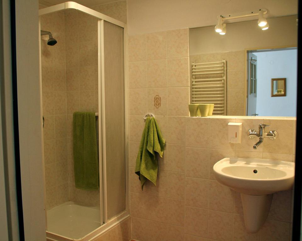 Hotel Mistia Краков Номер фото